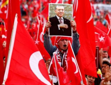 DW: Σοβαρές αμφιβολίες για το αδιάβλητο των εκλογών στην Τουρκία